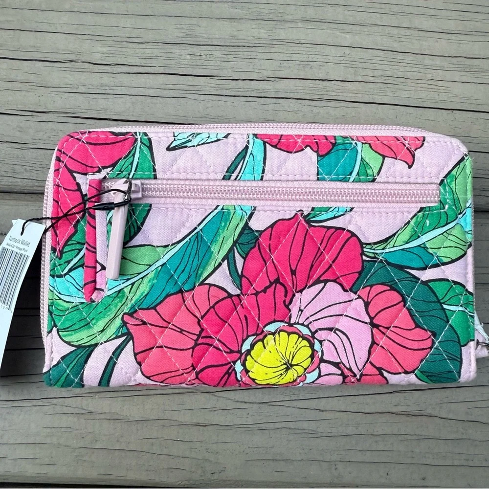 NWT Vera Bradley Vintage Floral Iconic RFID Turnlock Cotton Wallet
